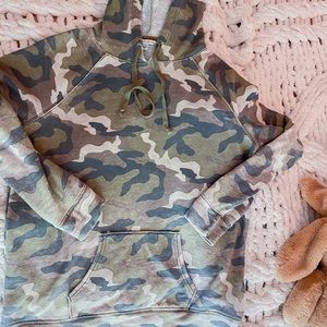 American Eagle Camo Hoodie